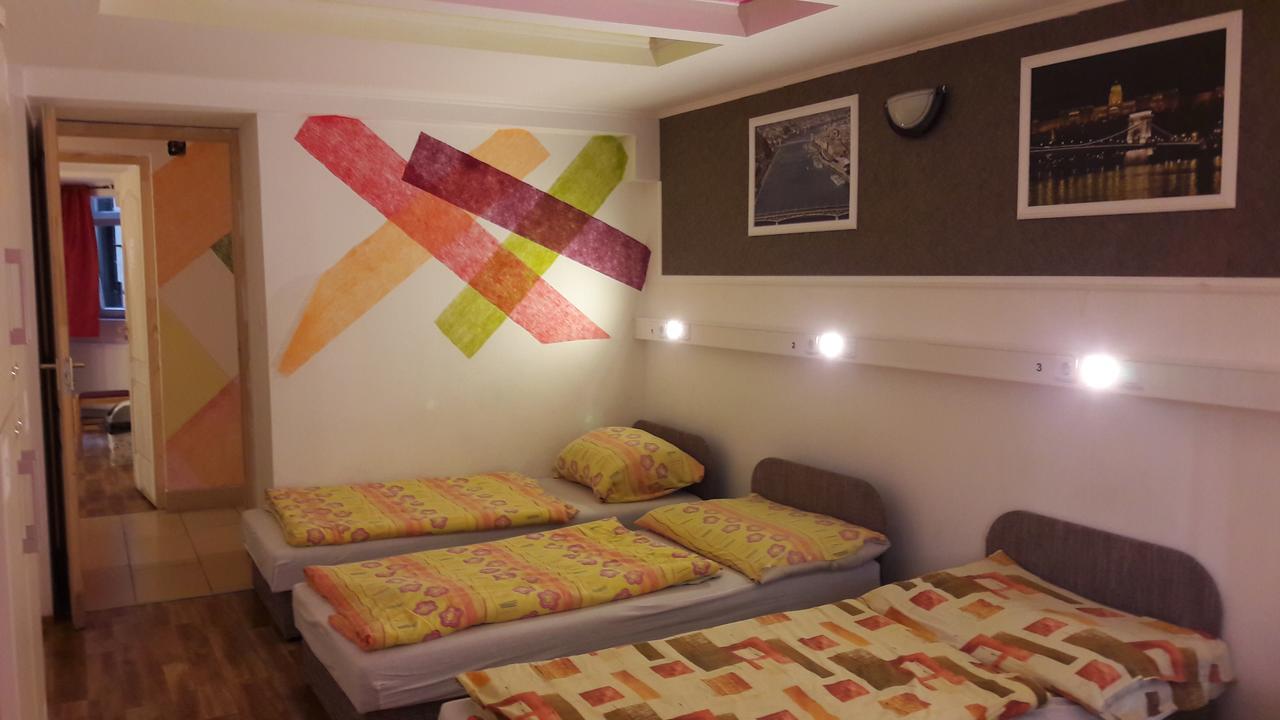 Opera Hostel Budapest Ngoại thất bức ảnh