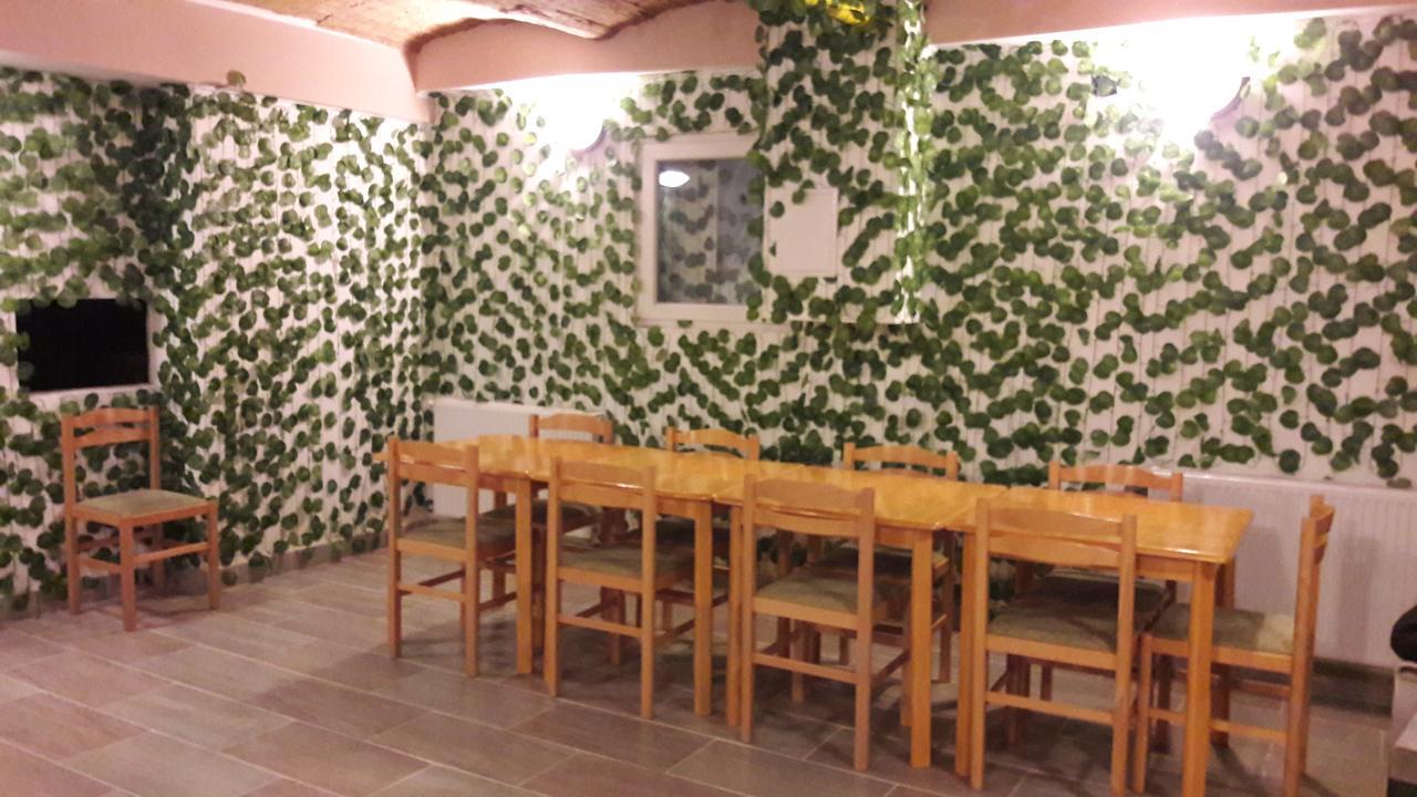 Opera Hostel Budapest Ngoại thất bức ảnh