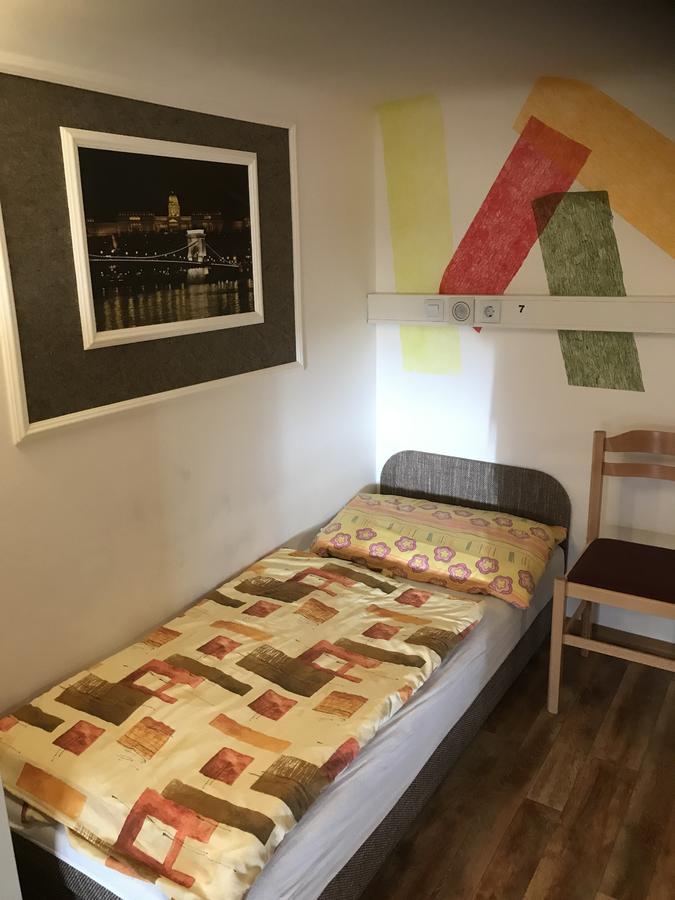 Opera Hostel Budapest Ngoại thất bức ảnh