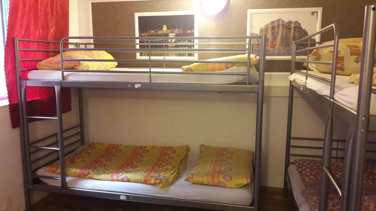 Opera Hostel Budapest Ngoại thất bức ảnh