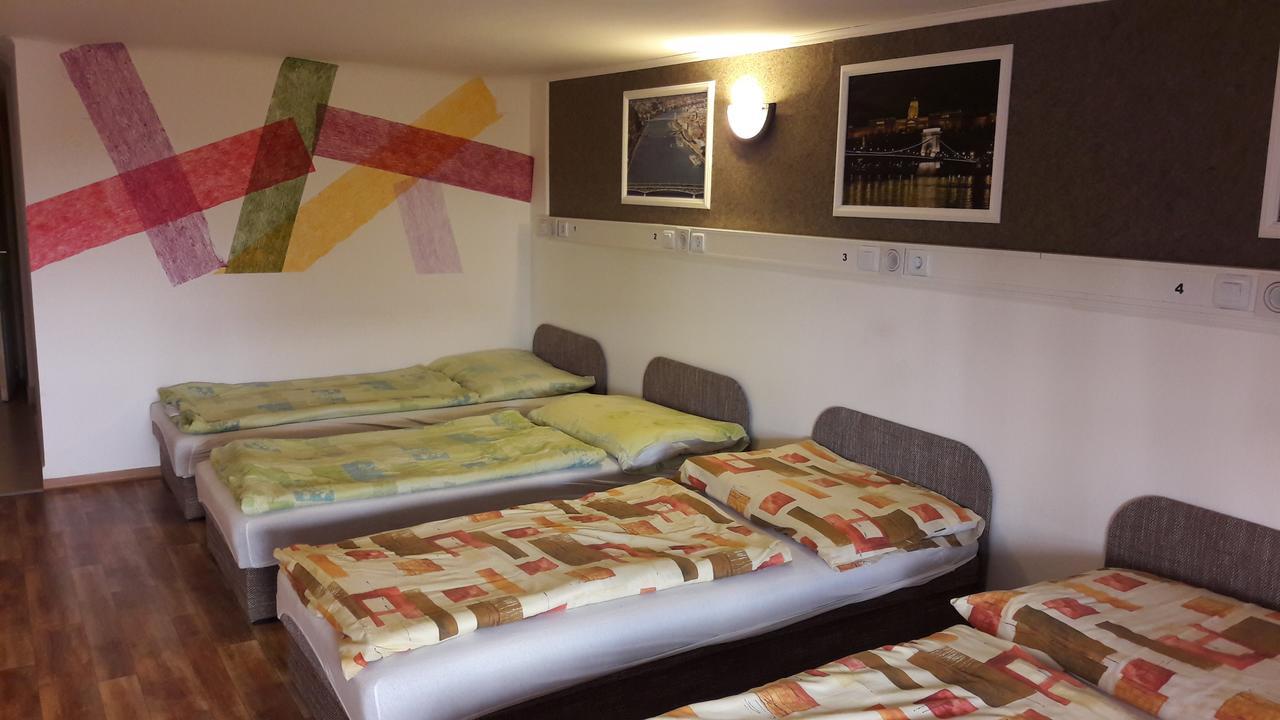 Opera Hostel Budapest Ngoại thất bức ảnh