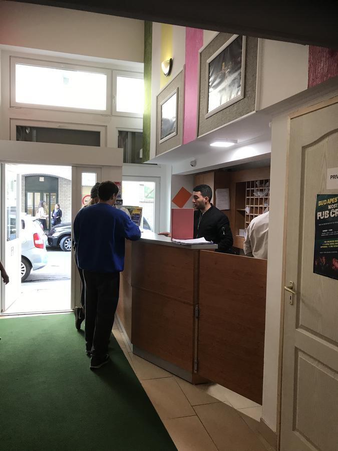 Opera Hostel Budapest Ngoại thất bức ảnh