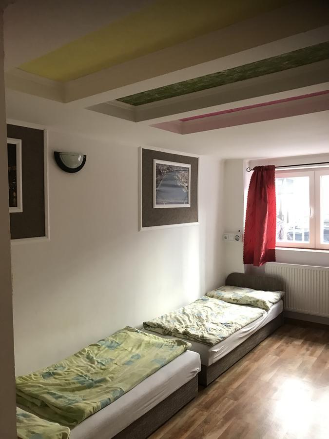 Opera Hostel Budapest Ngoại thất bức ảnh