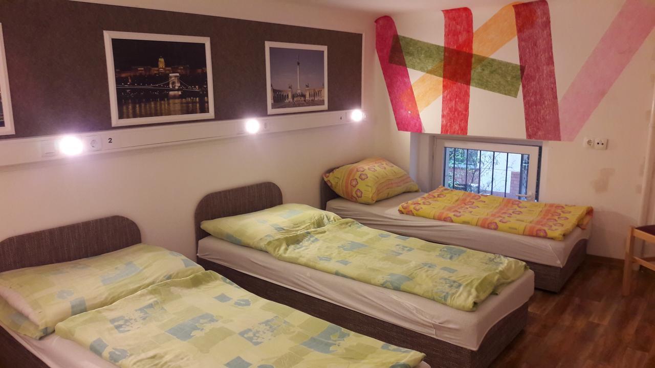 Opera Hostel Budapest Ngoại thất bức ảnh