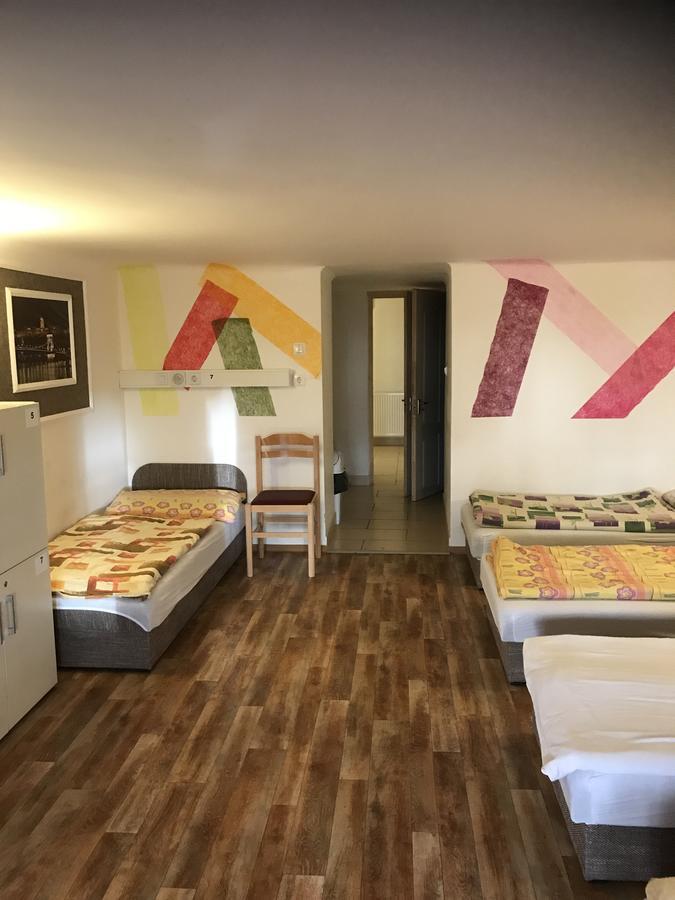 Opera Hostel Budapest Ngoại thất bức ảnh