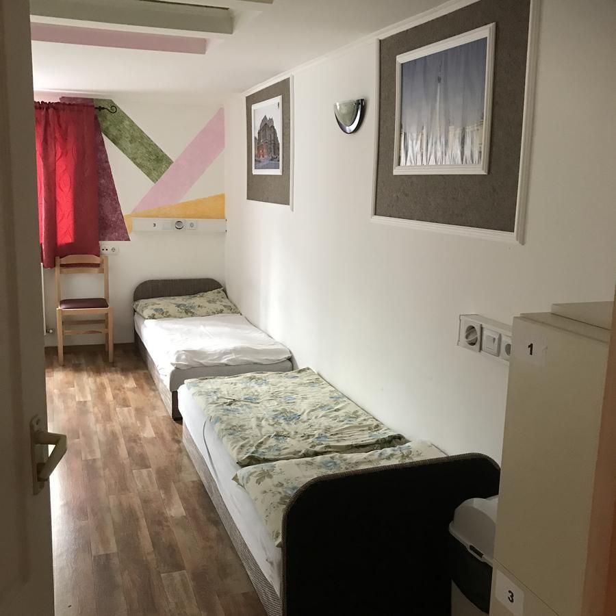 Opera Hostel Budapest Ngoại thất bức ảnh